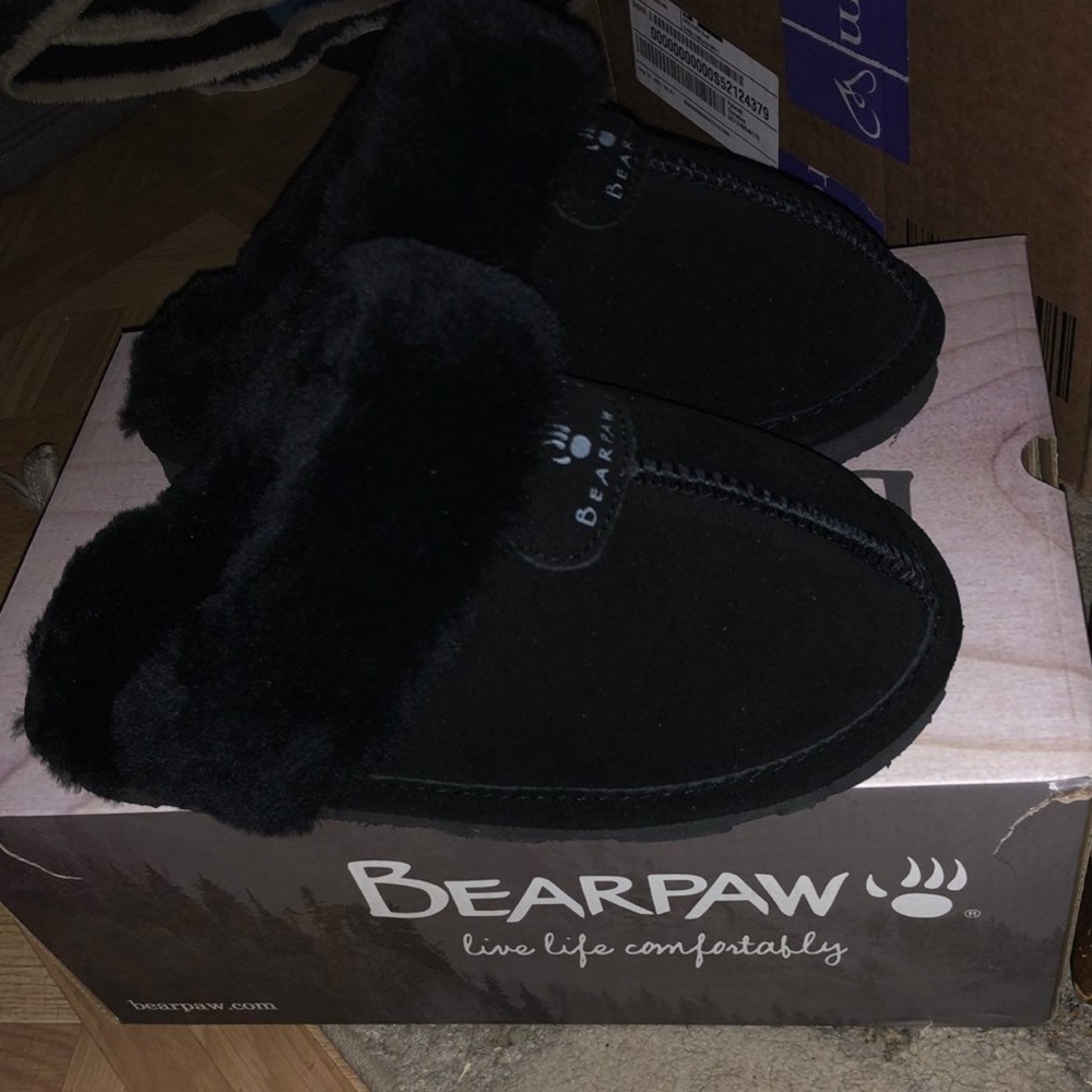 BearPaw Black Cozy Slippers